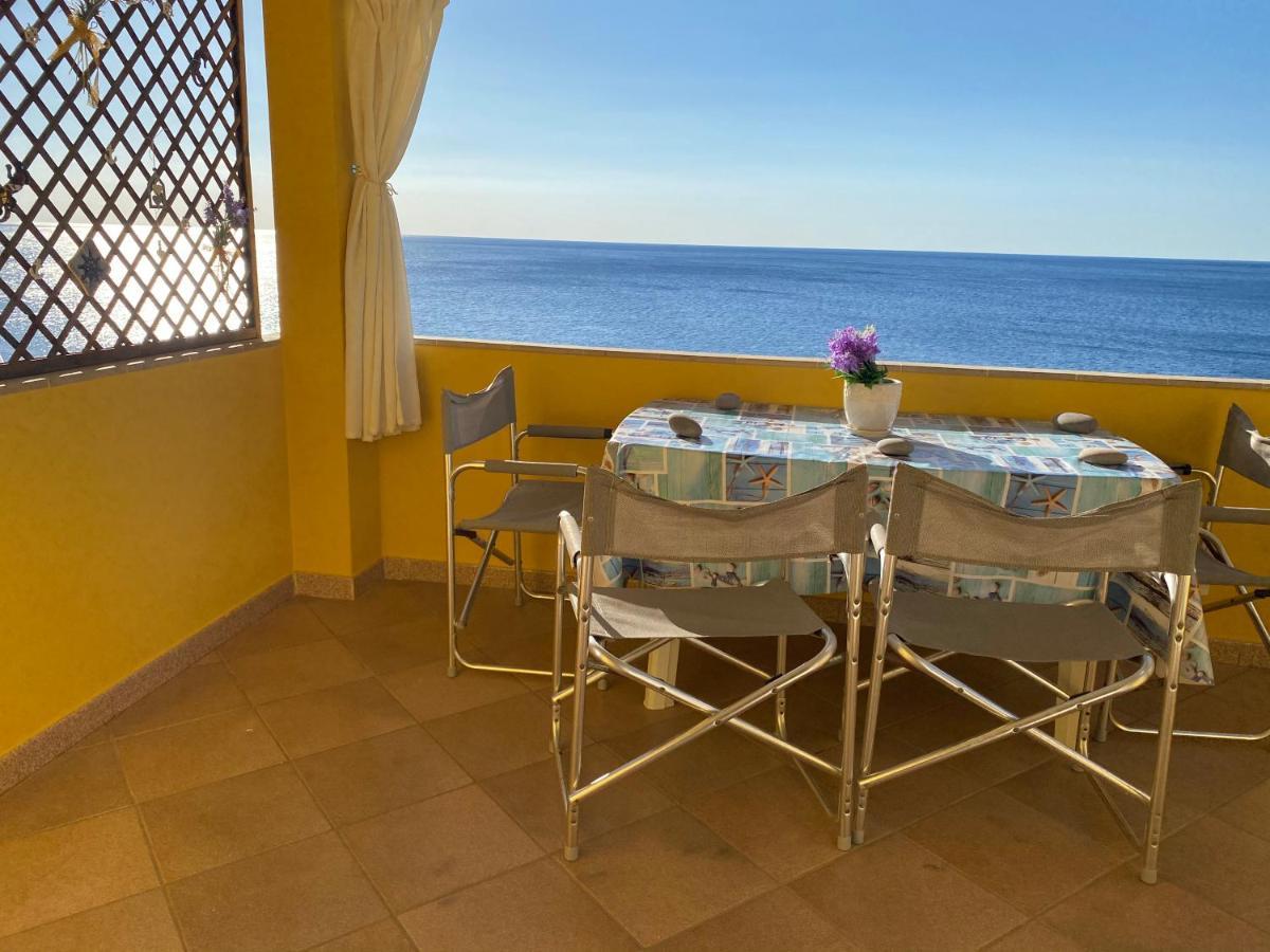 La Casa Gialla Cala Gonone Buitenkant foto
