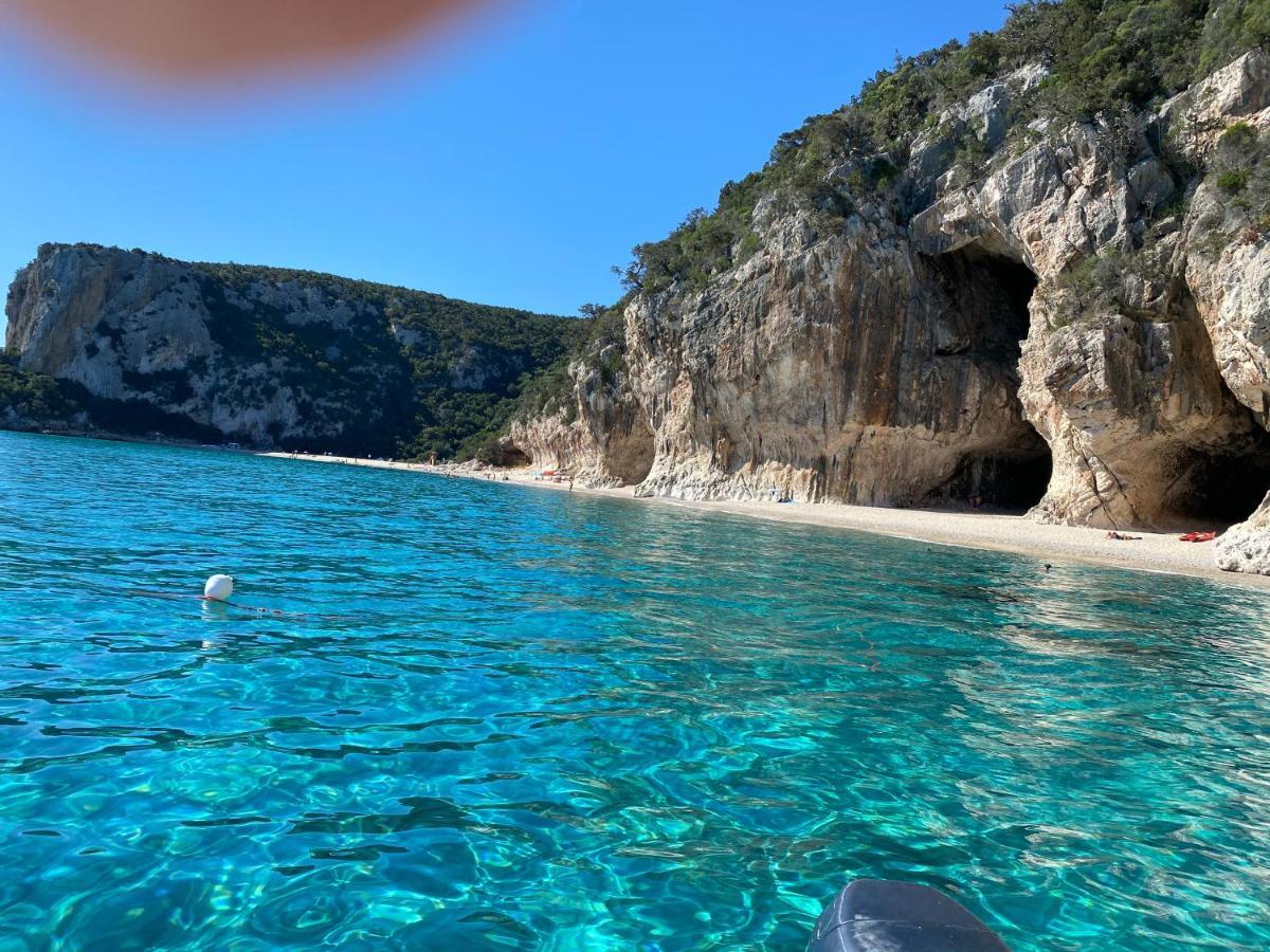 La Casa Gialla Cala Gonone Buitenkant foto