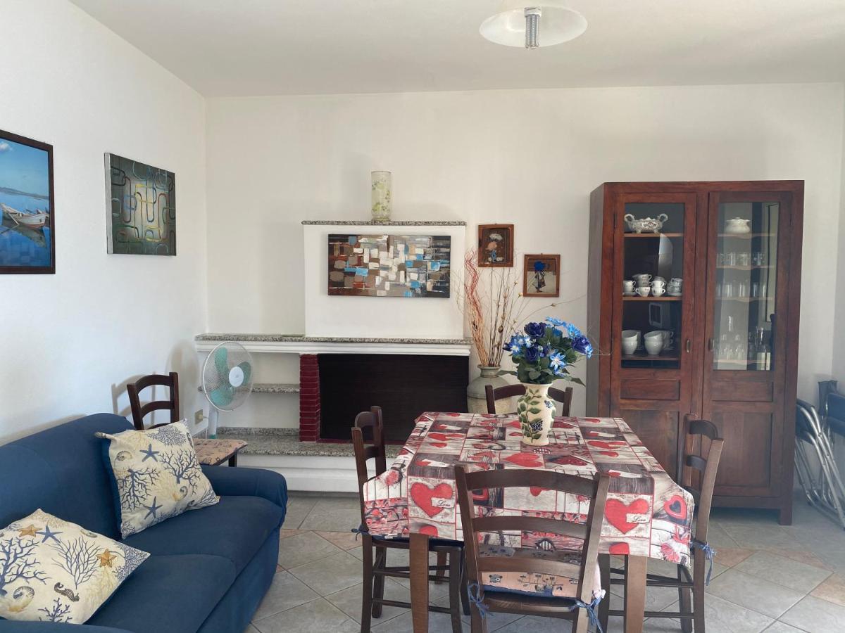 La Casa Gialla Cala Gonone Buitenkant foto