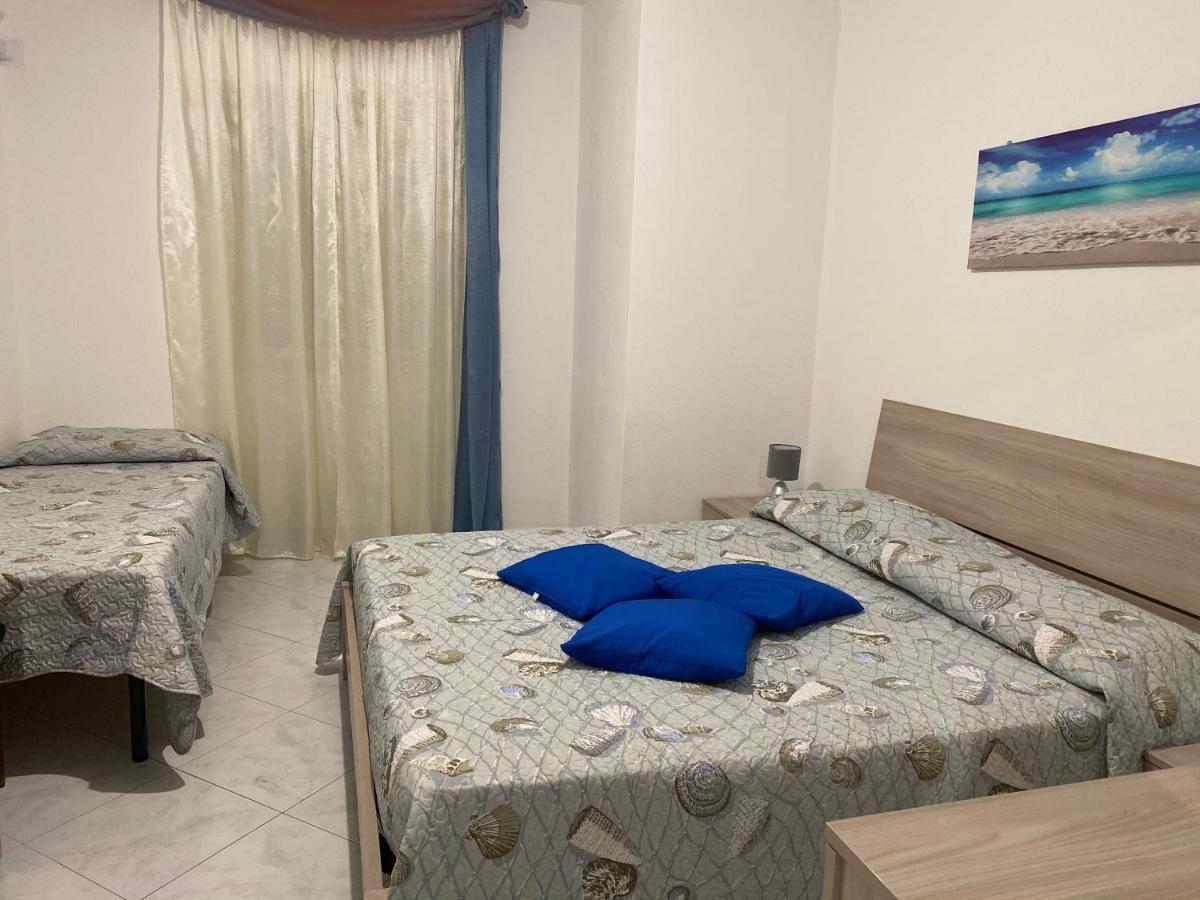 La Casa Gialla Cala Gonone Buitenkant foto